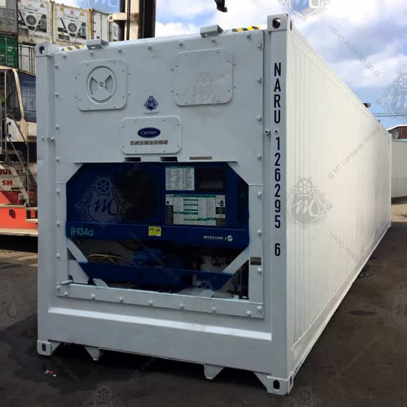 Contenedor refrigerado Reefer High Cube de 40 pies, fabricado en acero aislado, equipado con unidad de refrigeración integrada, ideal para transporte y almacenamiento de mercancías sensibles a la temperatura, ubicado en un patio logístico.